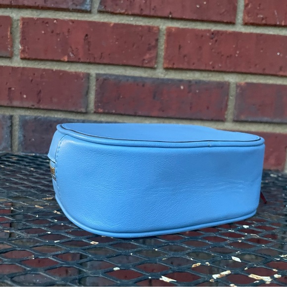 Tory Burch Logo Blue Perforated Leather Cosmetic Make Up Bag Pouch Clutch EUC - Picture 5 of 7